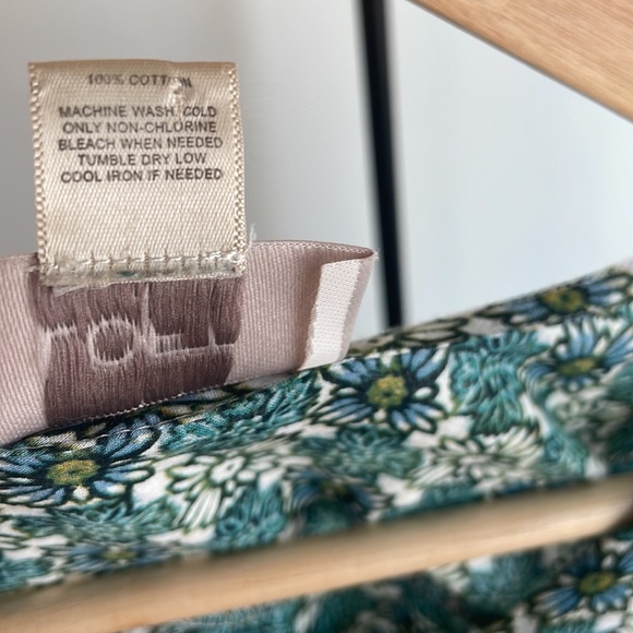 LOFT Shirt - Picture 4 of 4